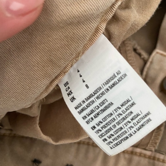 AE stretch khaki shorts size 4 - Picture 3 of 4